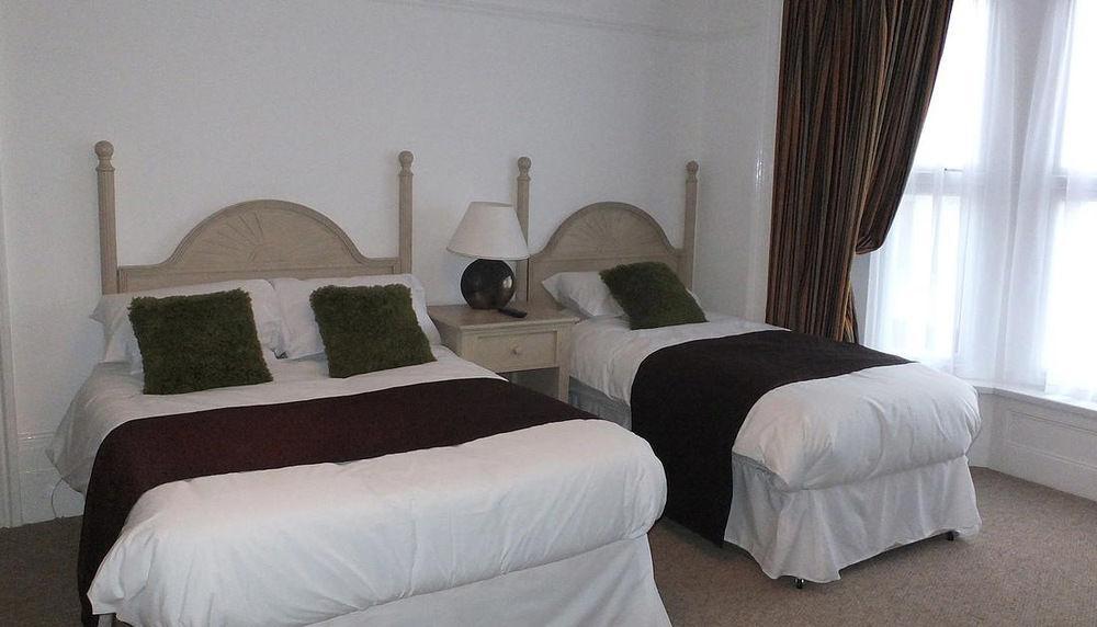 Jessamine House 4*