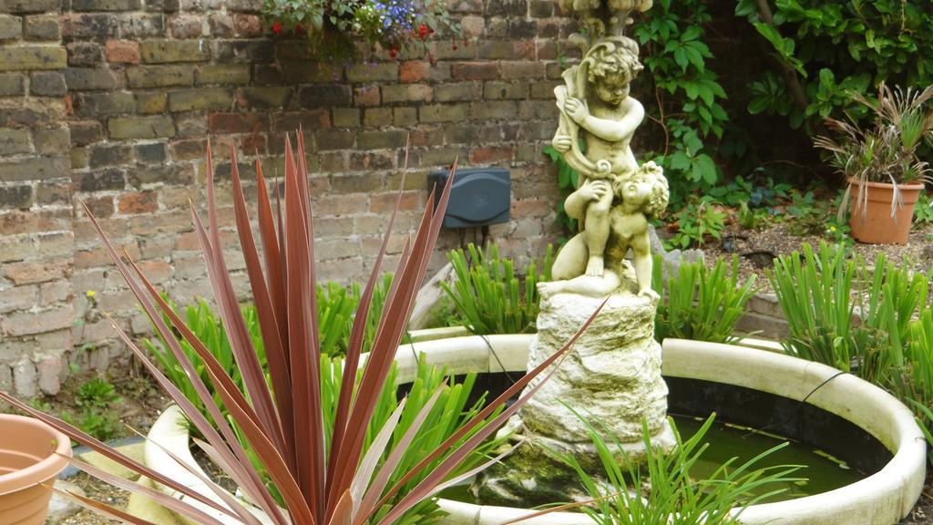 Guest house Jessamine House 4*